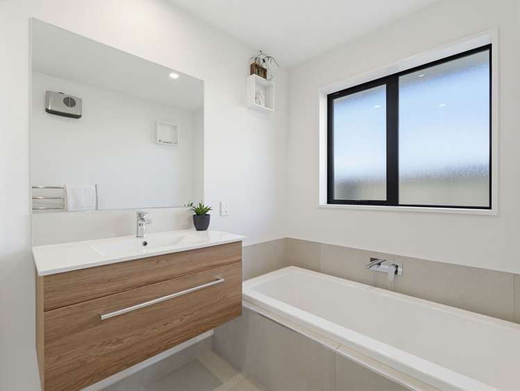 23 Whitehorn Drive Lincoln_25