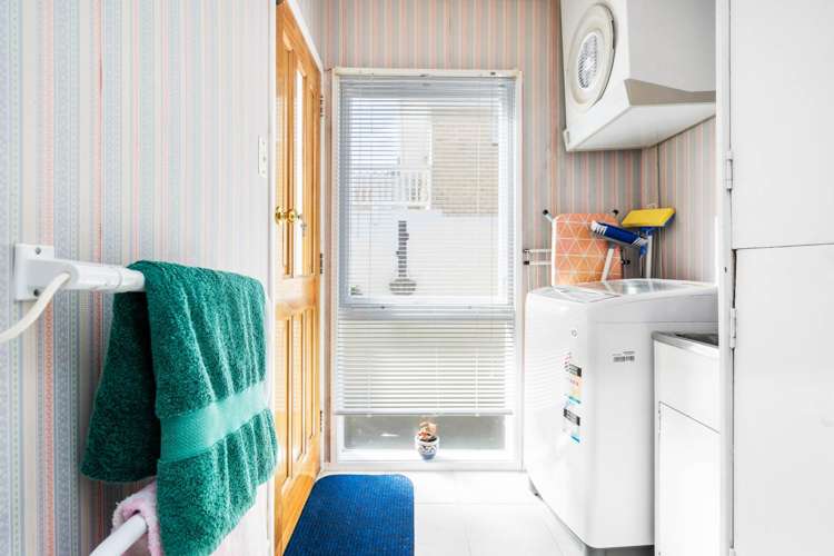 6 Sierra Avenue Kamo_11