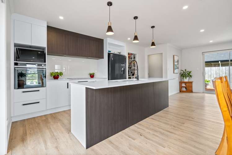 67 Kaurinui Crescent One Tree Point_5