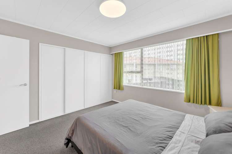 150 Pages Road Marchwiel_11