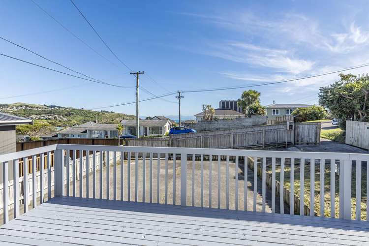 8 Herewini Street Titahi Bay_17
