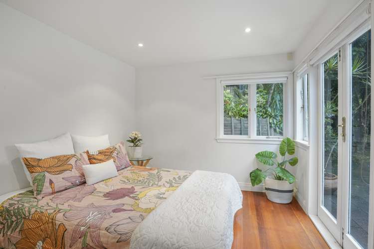 18 Hollywood Avenue Titirangi_15