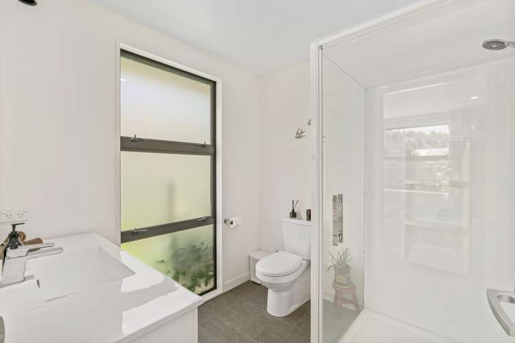 88 Risinghurst Terrace Lower Shotover_23