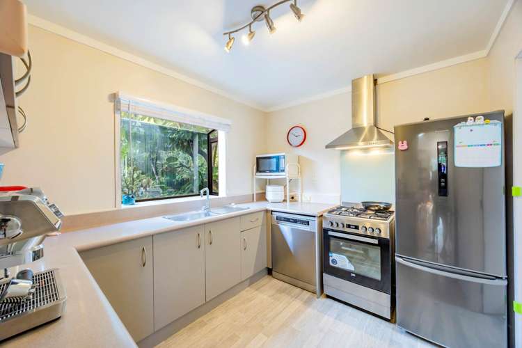 1/24 Tree View Avenue Glenfield_18