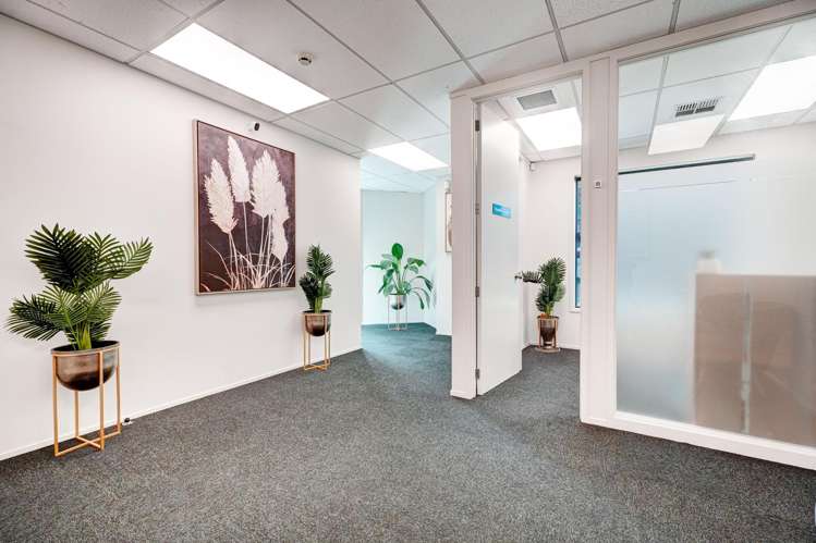 1A/3 Ceres Court Rosedale_4