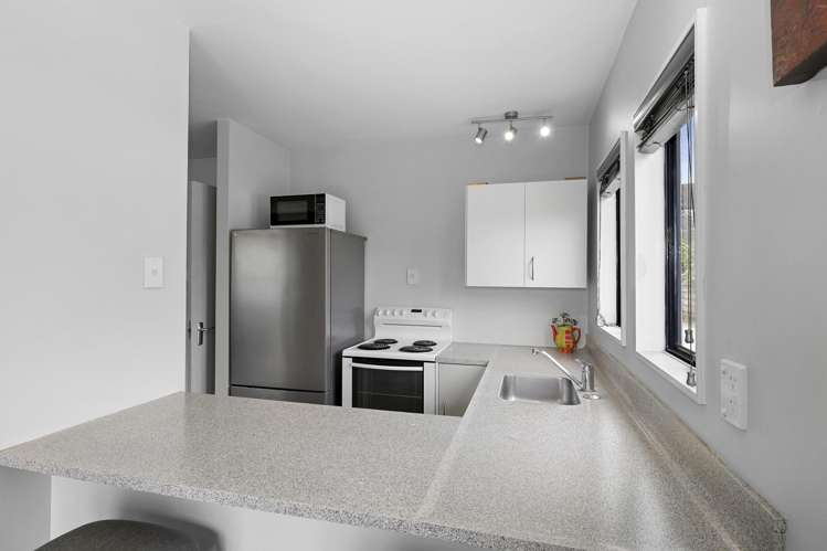 1/72 Waiwhetu Road Waiwhetu_4