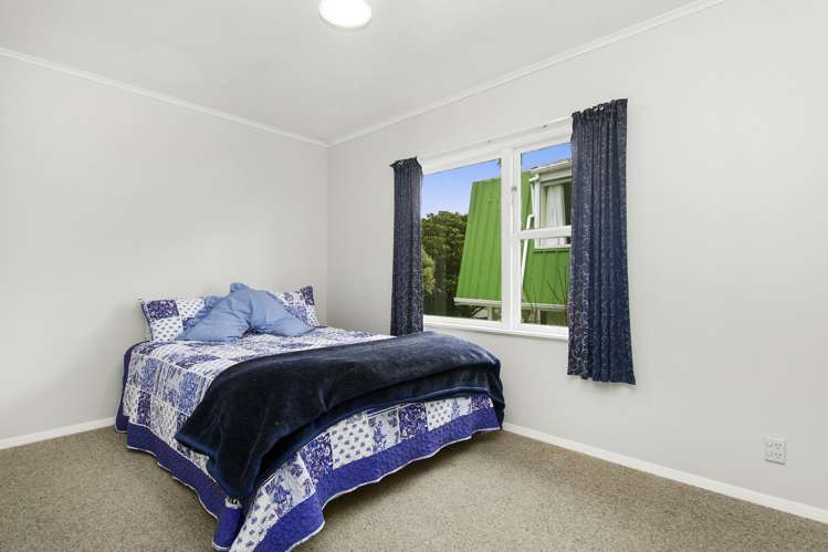 74 Raroa Terrace Tawa_9