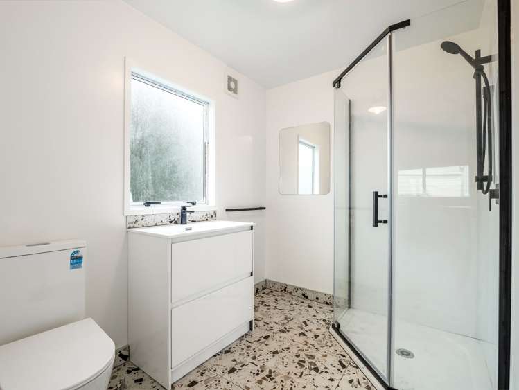1/24 Solveig Place Randwick Park_12