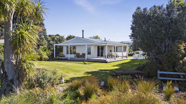 70 Bishop Road Parapara Golden Bay_3