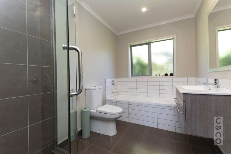 23 Crabb Fields Lane Riverhead_24