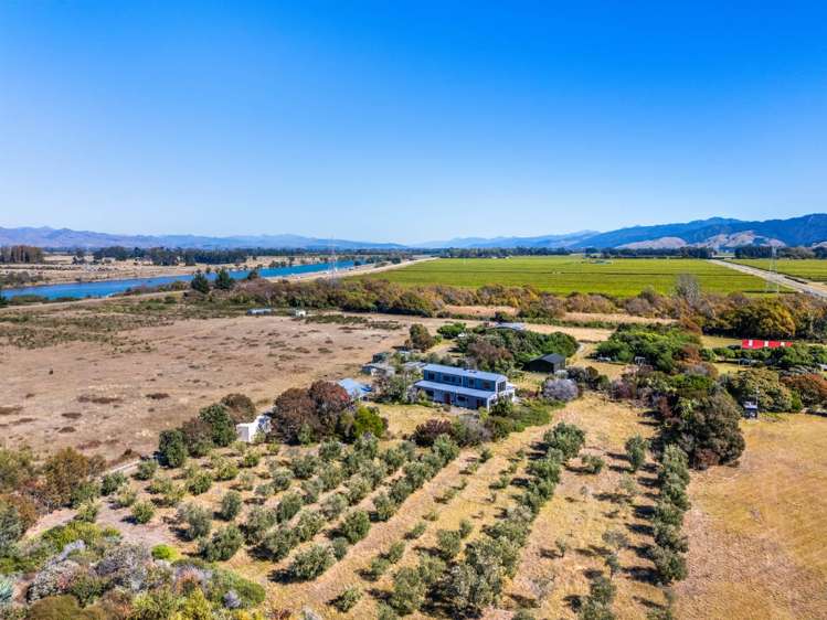 10 Bay End Rarangi_13