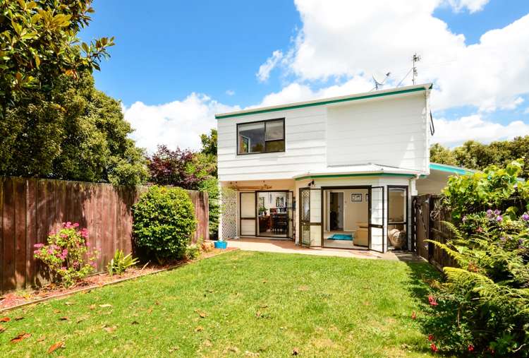 2/52 Rambler Crescent Beach Haven_11