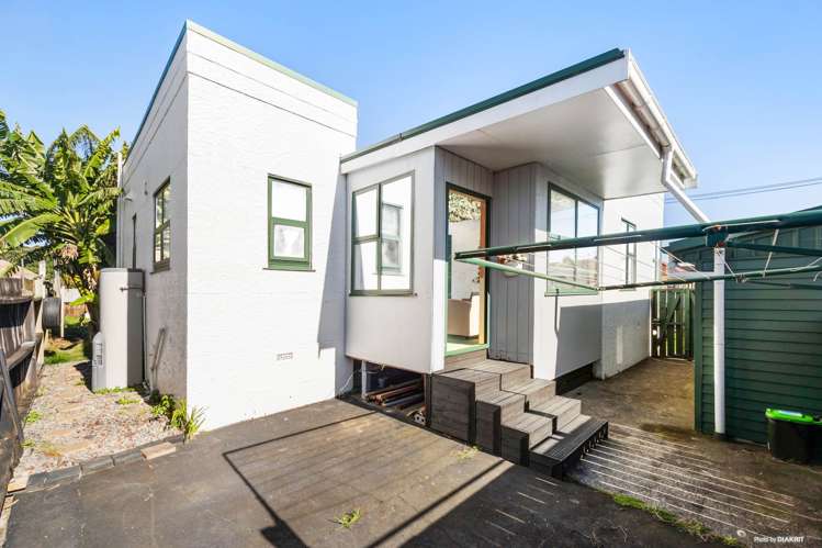 24 Denbigh Avenue Mt Roskill_3