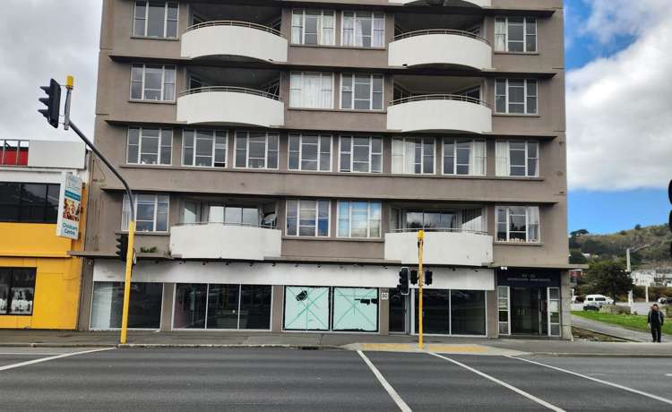 Ground/80 Kent Terrace_0