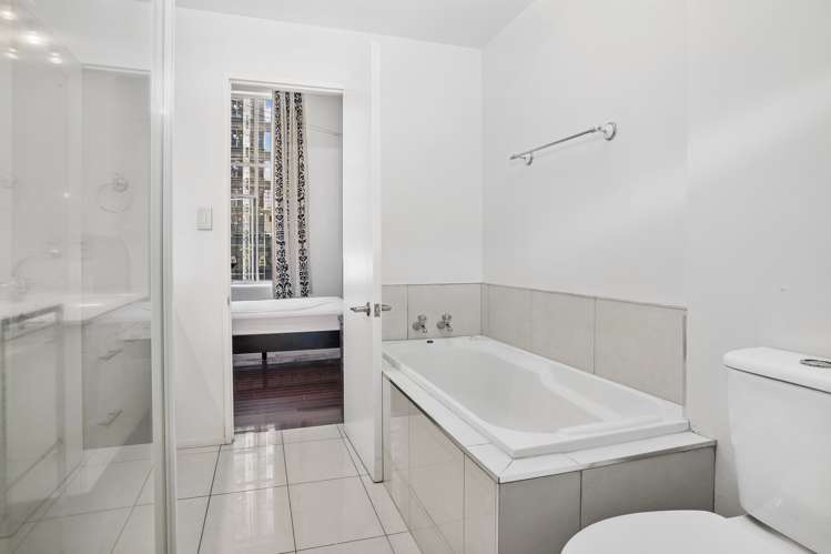 2e/2 Queen Street Auckland Central_12