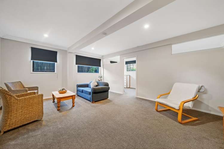 22C Yellowstone Crescent Burwood_22