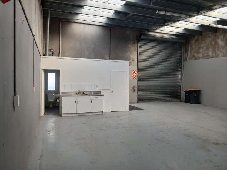 2/91 waterloo Road Hornby_1