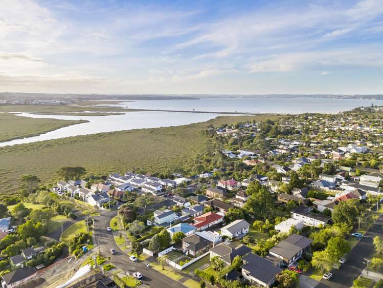 33 Fairlands Avenue_2