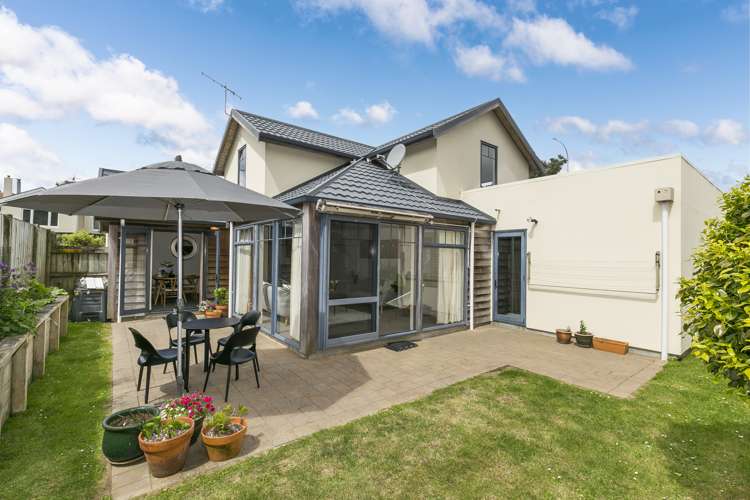 2 Samuel Parnell Road Karori_11