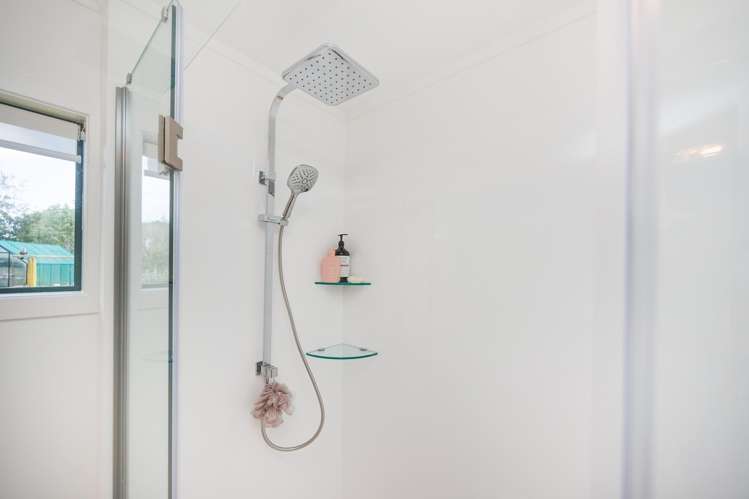 1233 Makino Road Halcombe_13