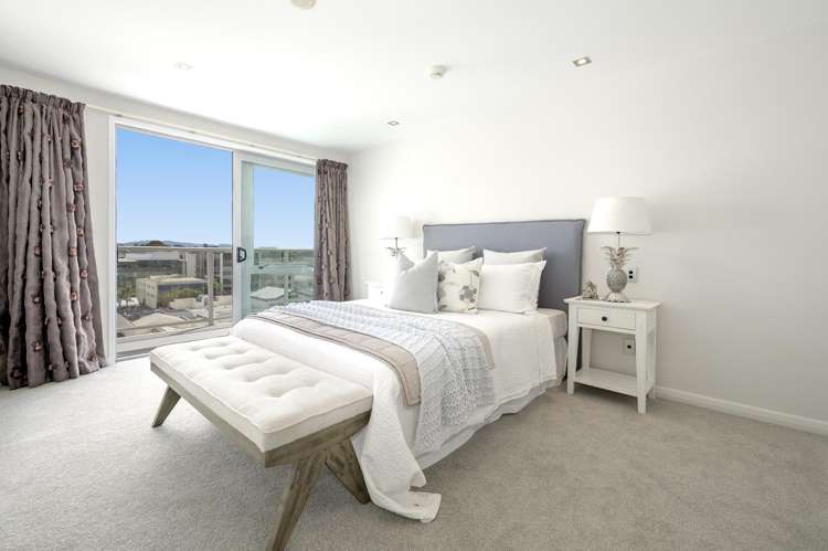 902/72 Devonport Road (Devonport Towers) Tauranga Central_9