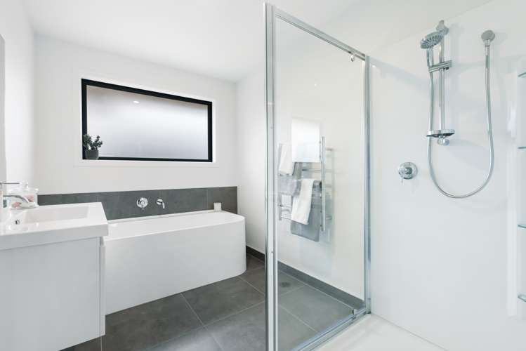 69 Wallis Drive Cromwell_13