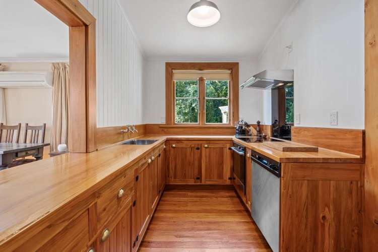 1 Howard Street Macandrew Bay_23