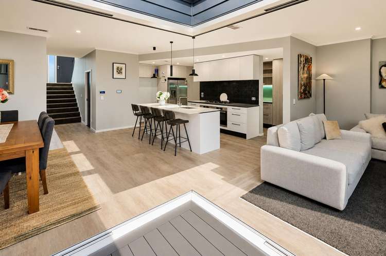 60 Endeavour Drive_2