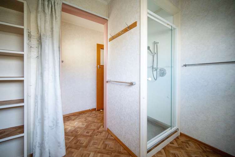 27 Kipling Crescent Stoke_17