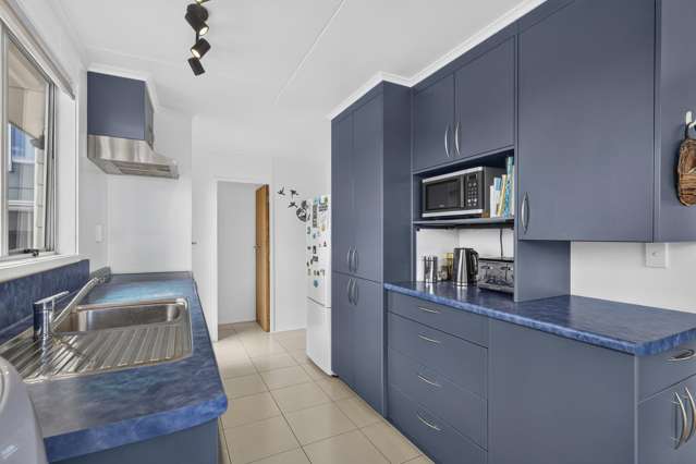 100 Riversdale Drive Merrilands_2