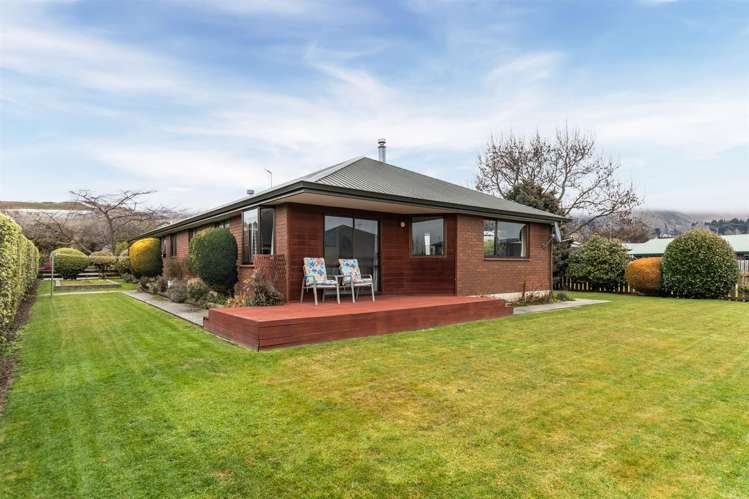 46 Meadowstone Drive_0