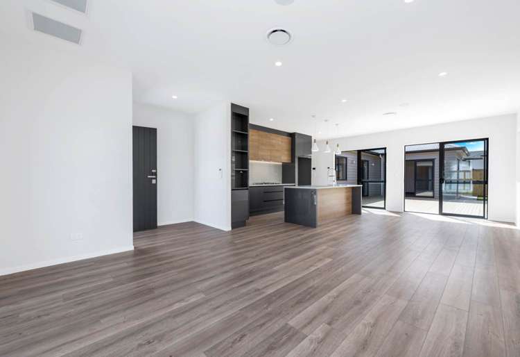 4 Strummers Lane Ardmore Airfield_2