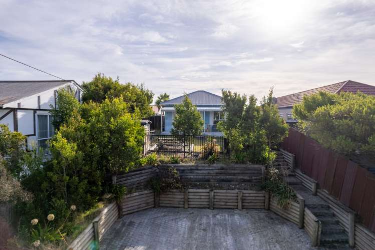 38 Pacific Road North New Brighton_21