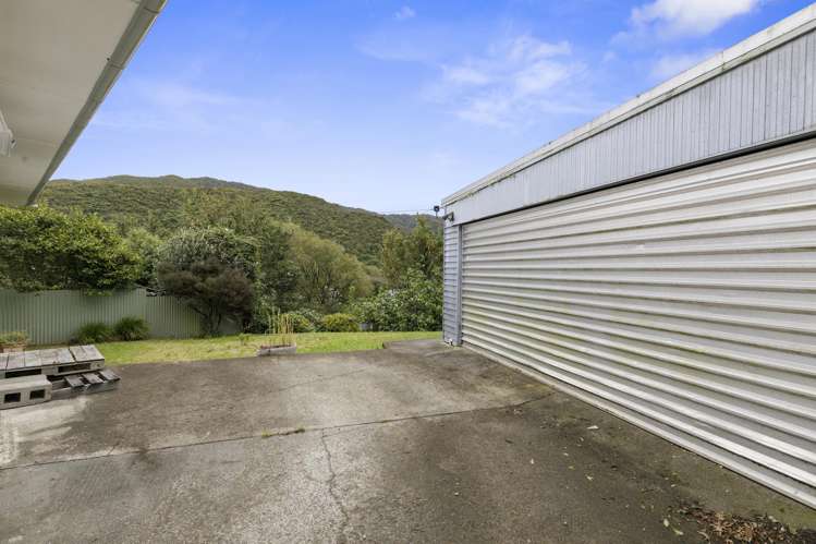 4 Parenga Street Wainuiomata_19