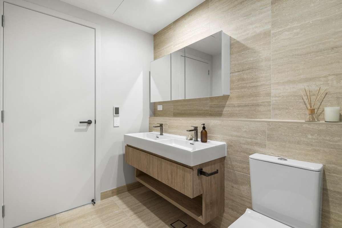 305/12 Marlborough Crescent_2