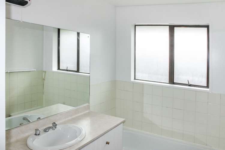 8a Checketts Avenue 1447_6