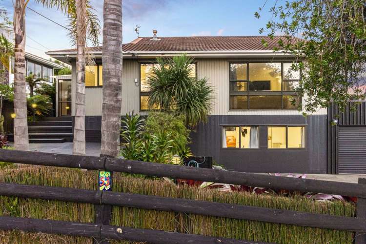 53 Okura River Road Okura_16