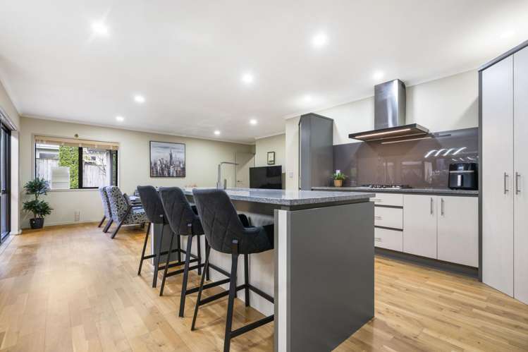 7 Chard Place Flat Bush_11