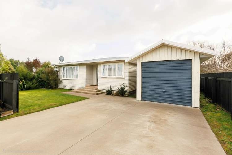 13 + 13A Potaka Street Marton_18