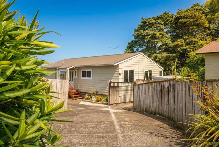 5/17A Idesia Place Totara Heights_1