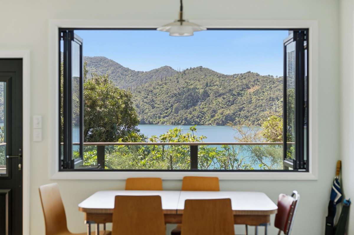 110 Lochmara Bay_0