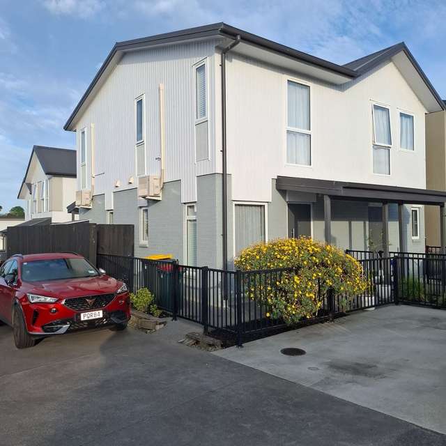 Charming 2BR Townhouse in Glen Innes