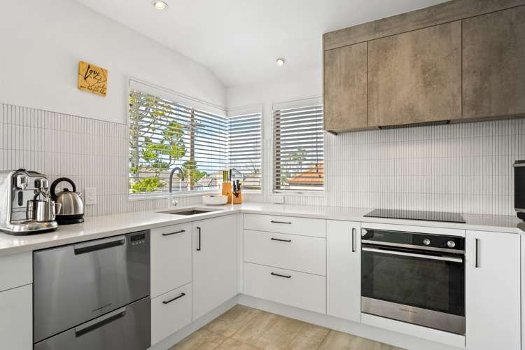 210 East Coast Road Forrest Hill_5