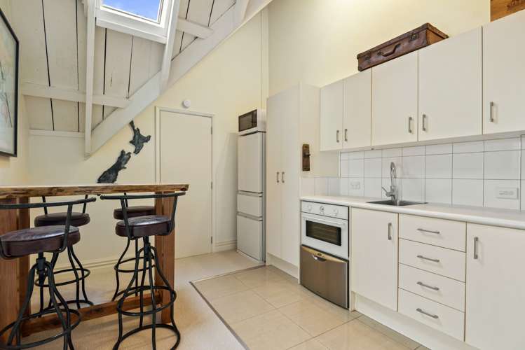 3B/27 Falcon Street_3