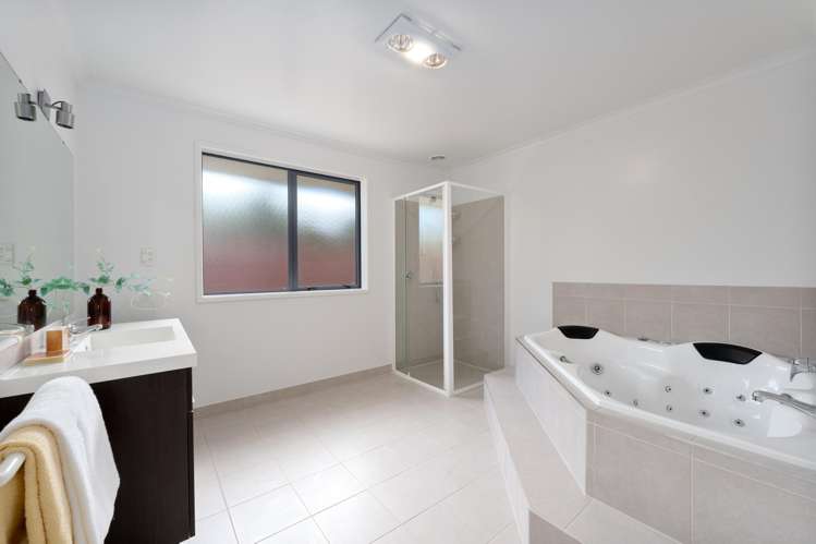 4 Shiraz Place Henderson_6