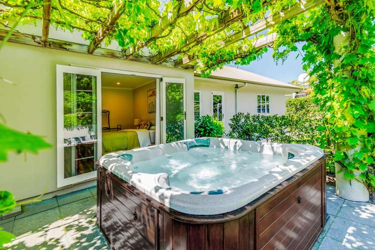98 Kent Terrace Taradale_6