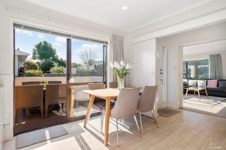 2/42 Howard Road Northcote_13