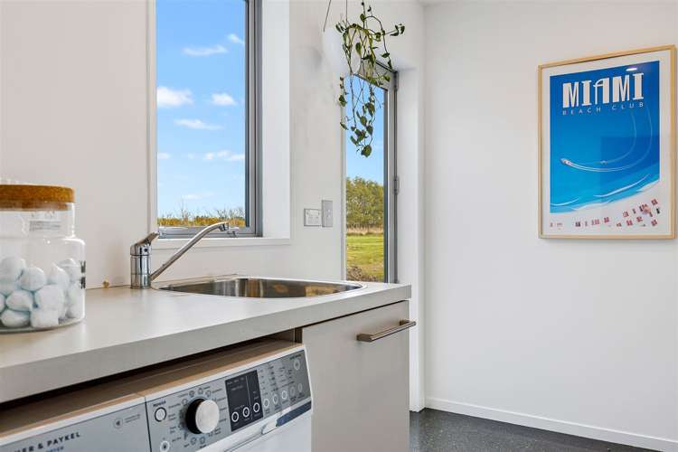 88 Bruces Road Sefton_16