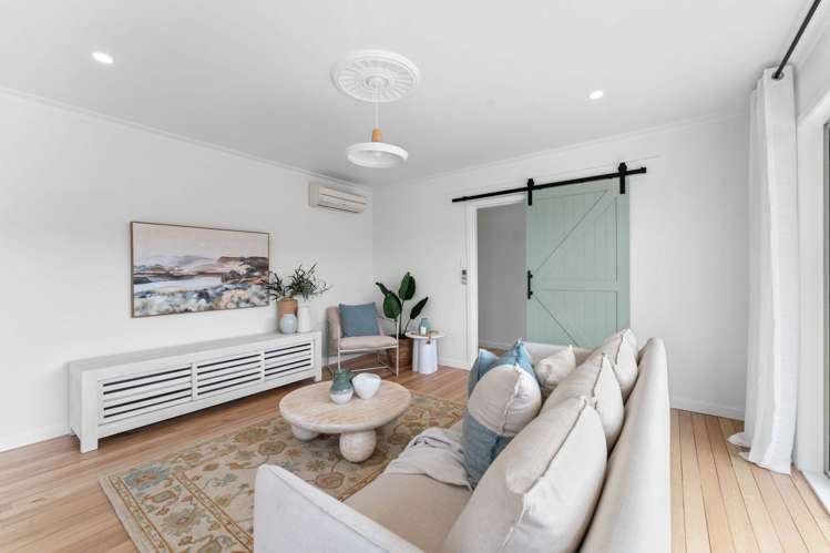 16 Wembury Grove Parkvale_9