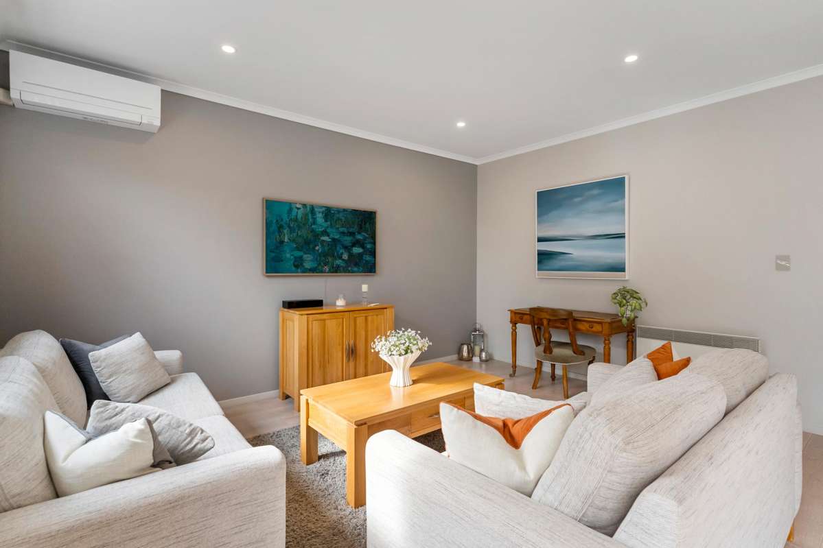 2 Skylark Road_4